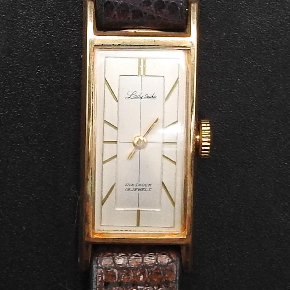Seiko 1217-ME10 Analog Mechanical (Manual) Women