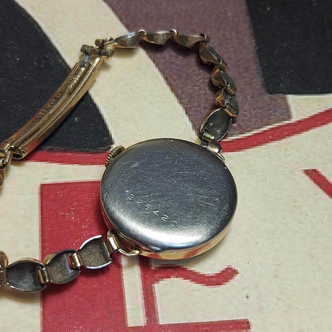 Benrus Analog Mechanical (Manual) Women