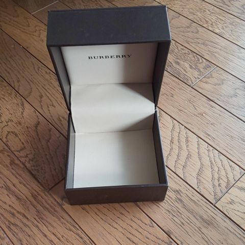 BURBERRY Analog Quartz Women