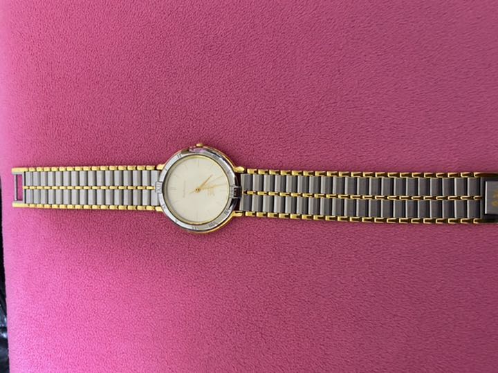 BURBERRY Analog Quartz Women