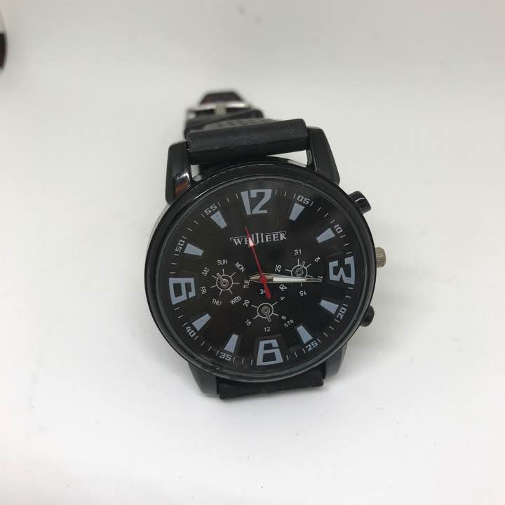 Wijieer Analog Quartz Men