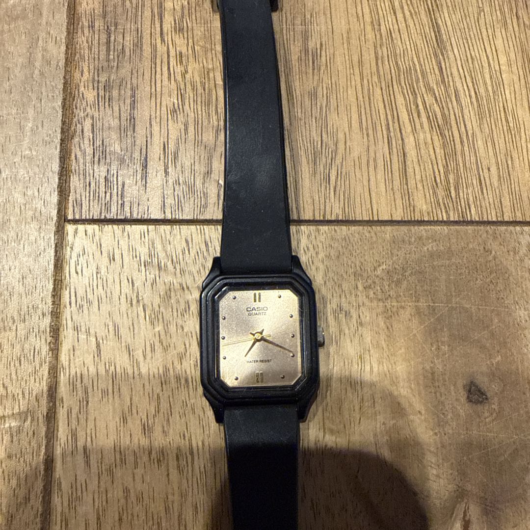 CASIO STANDARD LQ-142 Analog Quartz Women