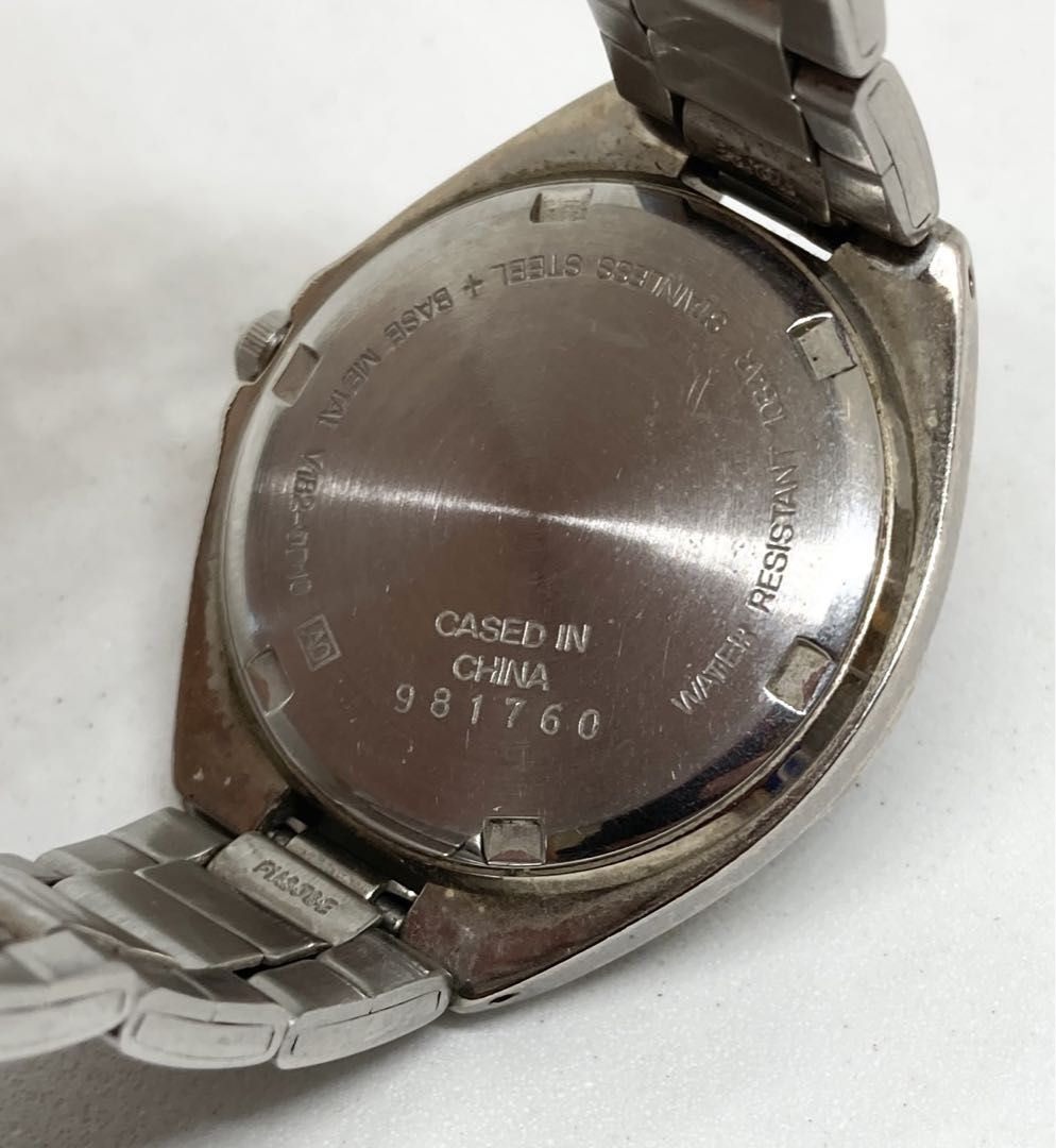Seiko Alba Carib V182-0D10 Analog Solar Men Watch Silver Blue Dial 10 Bar