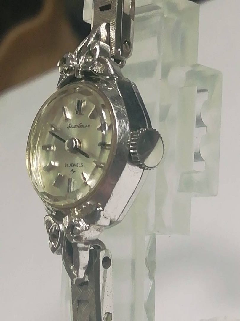Seiko Analog Mechanical (Manual) Women