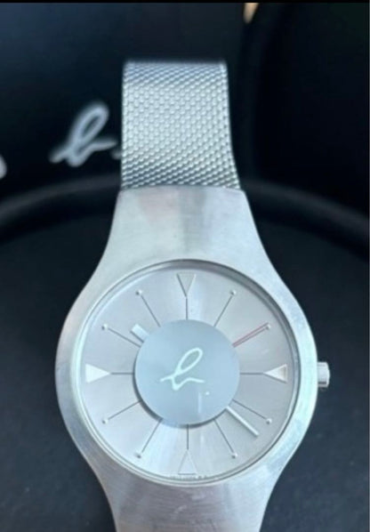 Agnes B. Analog Quartz Women
