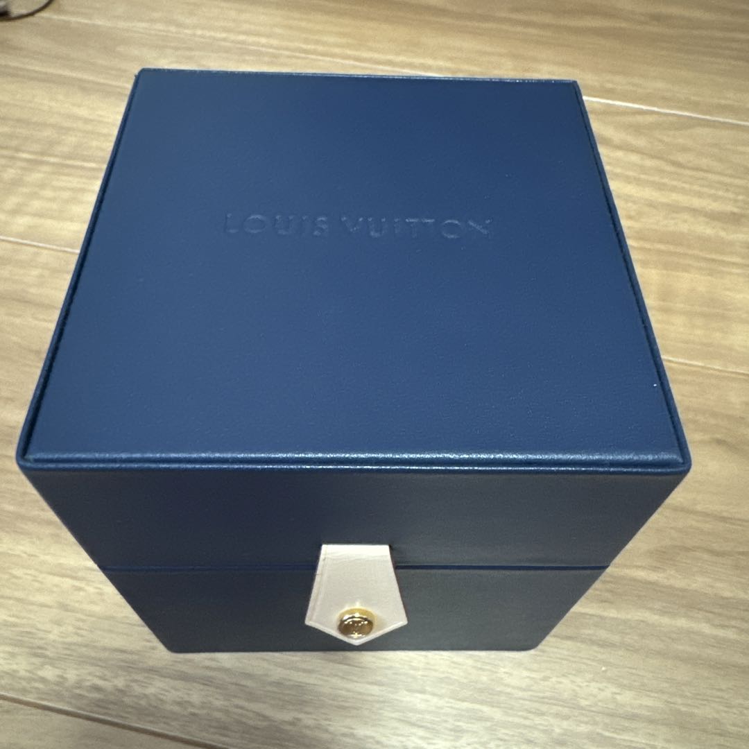Louis Vuitton Analog Quartz Women