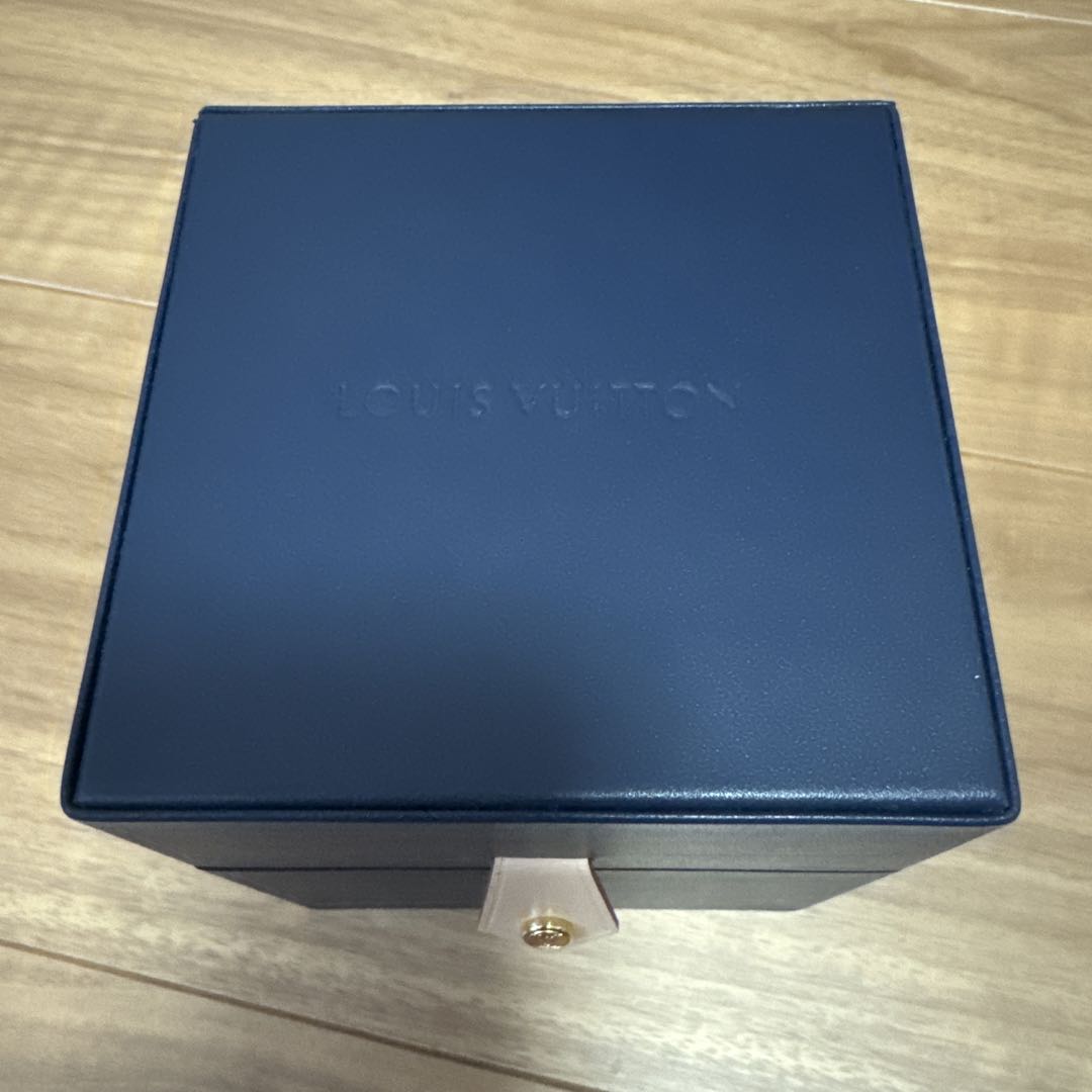 Louis Vuitton Analog Quartz Women