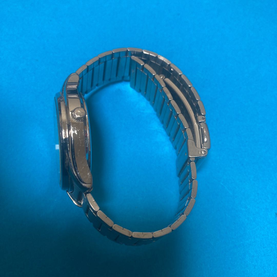 Seiko Alba Riki V158-0CK8 Analog Quartz Men