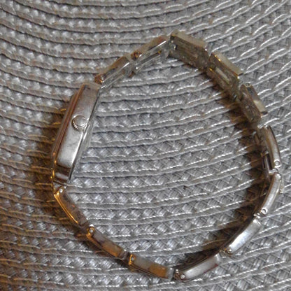 LAMUE Analog Quartz Women