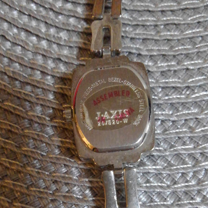 LAMUE Analog Quartz Women
