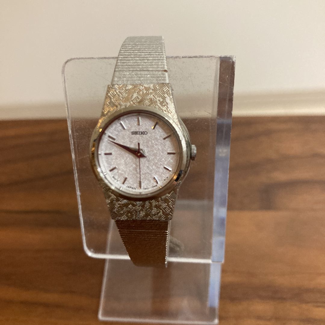 Seiko Analog Quartz Women
