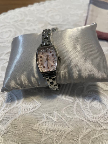 Seiko wired -F Analog Quartz Women