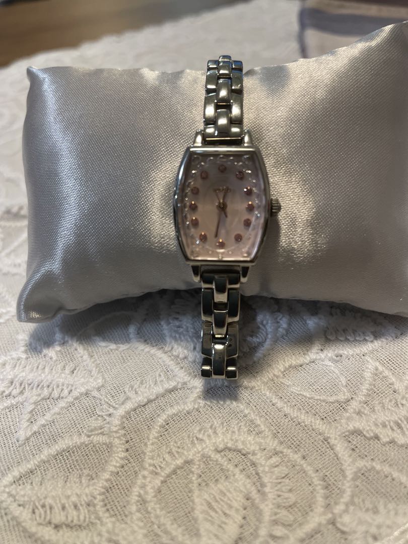 Seiko wired -F Analog Quartz Women