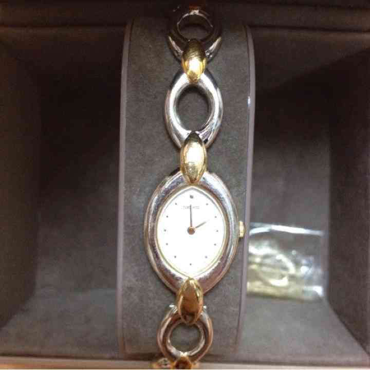 Seiko Analog Quartz Women