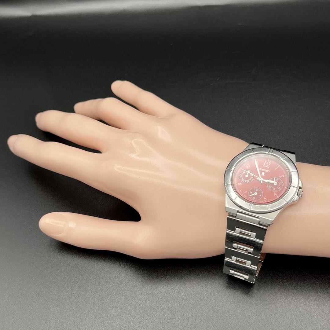 Seiko lk/Lukia Analog Quartz Women