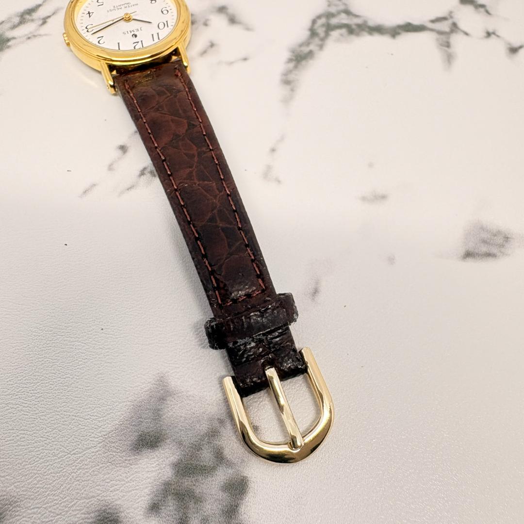 Jemis Analog Quartz Men Watch Gold Tone White Leather Strap