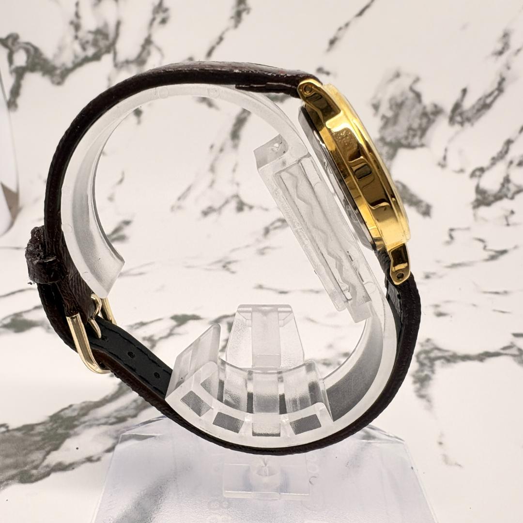 Jemis Analog Quartz Men Watch Gold Tone White Leather Strap