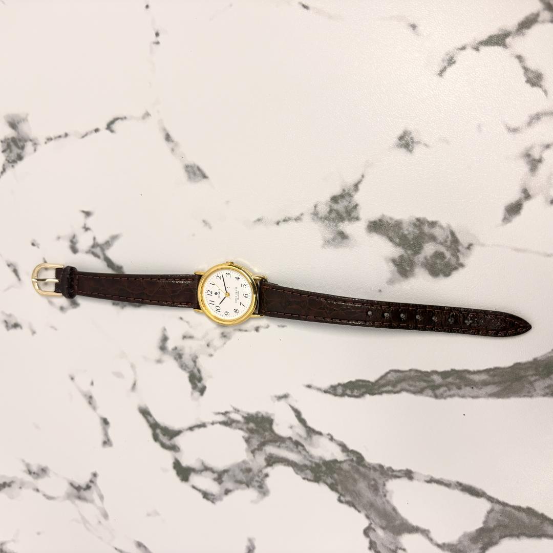 Jemis Analog Quartz Men Watch Gold Tone White Leather Strap
