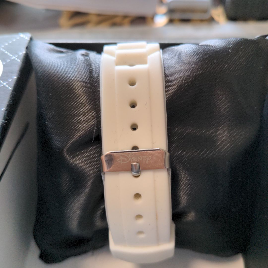 Analog Quartz Women