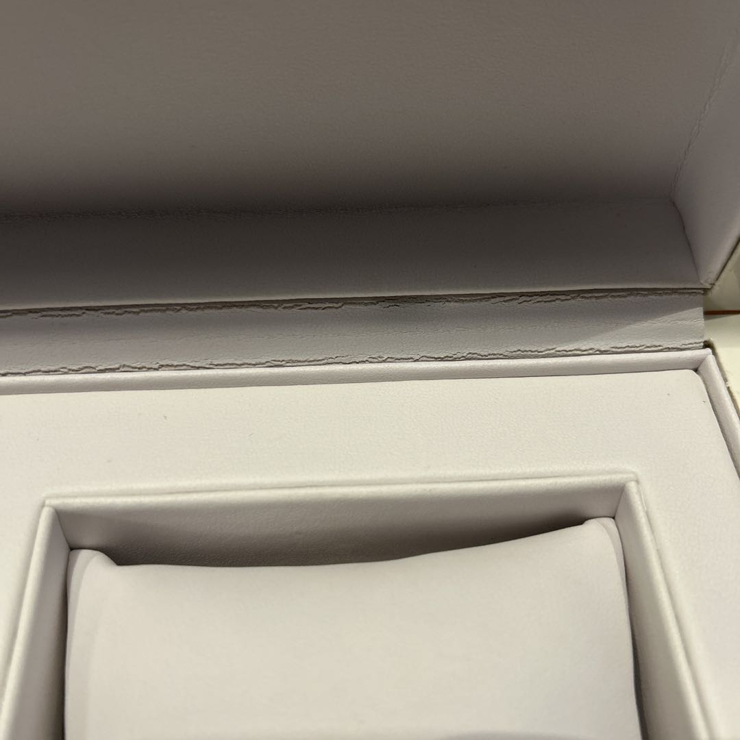 Givenchy Analog Quartz Men