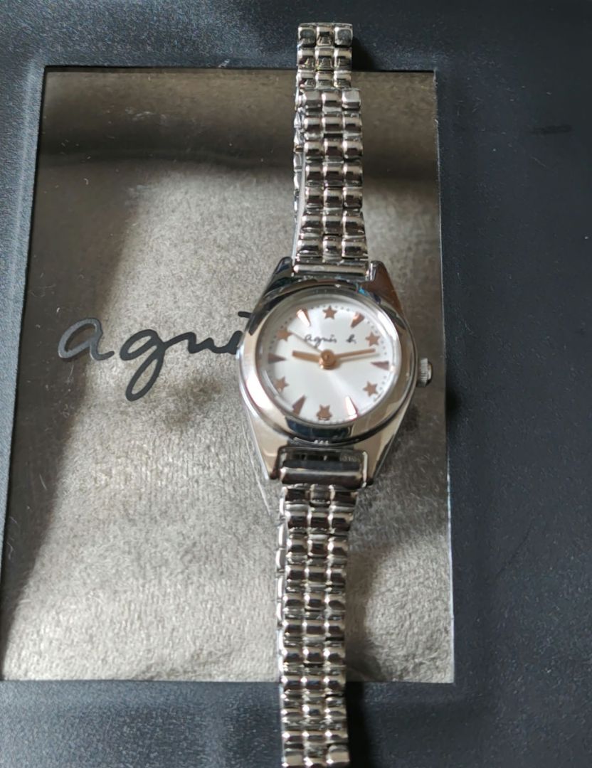 Agnes B. Analog Quartz Women
