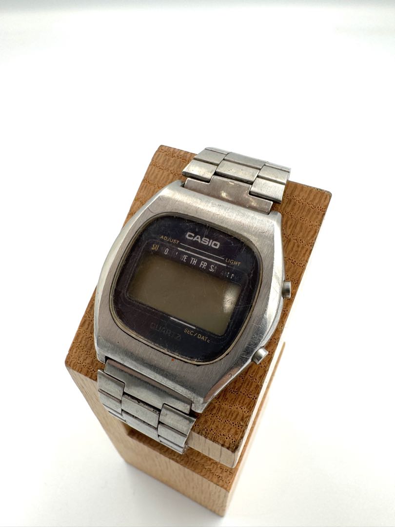 Casio Digital Quartz Unisex Adults Vintage Watch 34Mm Case Stainless Steel - For Parts/Repair