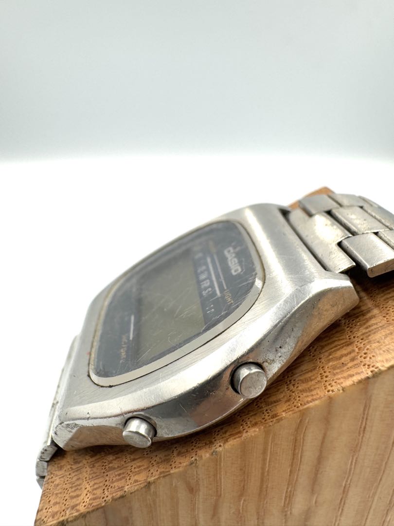 Casio Digital Quartz Unisex Adults Vintage Watch 34Mm Case Stainless Steel - For Parts/Repair