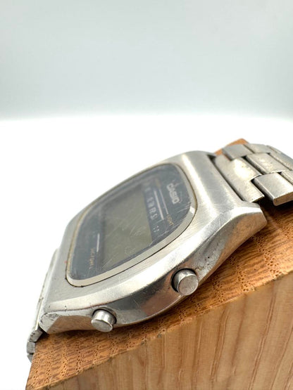 Casio Digital Quartz Unisex Adults Vintage Watch 34Mm Case Stainless Steel - For Parts/Repair