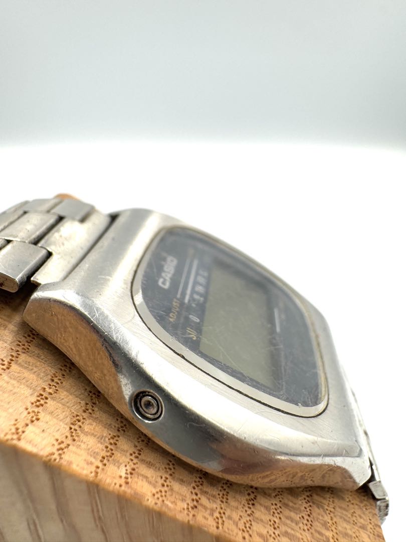 Casio Digital Quartz Unisex Adults Vintage Watch 34Mm Case Stainless Steel - For Parts/Repair