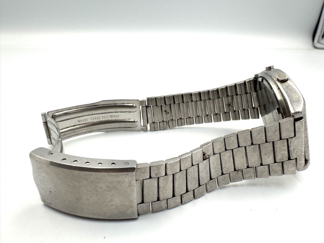 Casio Digital Quartz Unisex Adults Vintage Watch 34Mm Case Stainless Steel - For Parts/Repair