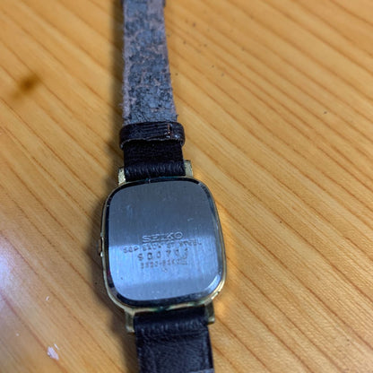 Seiko Analog Quartz Women