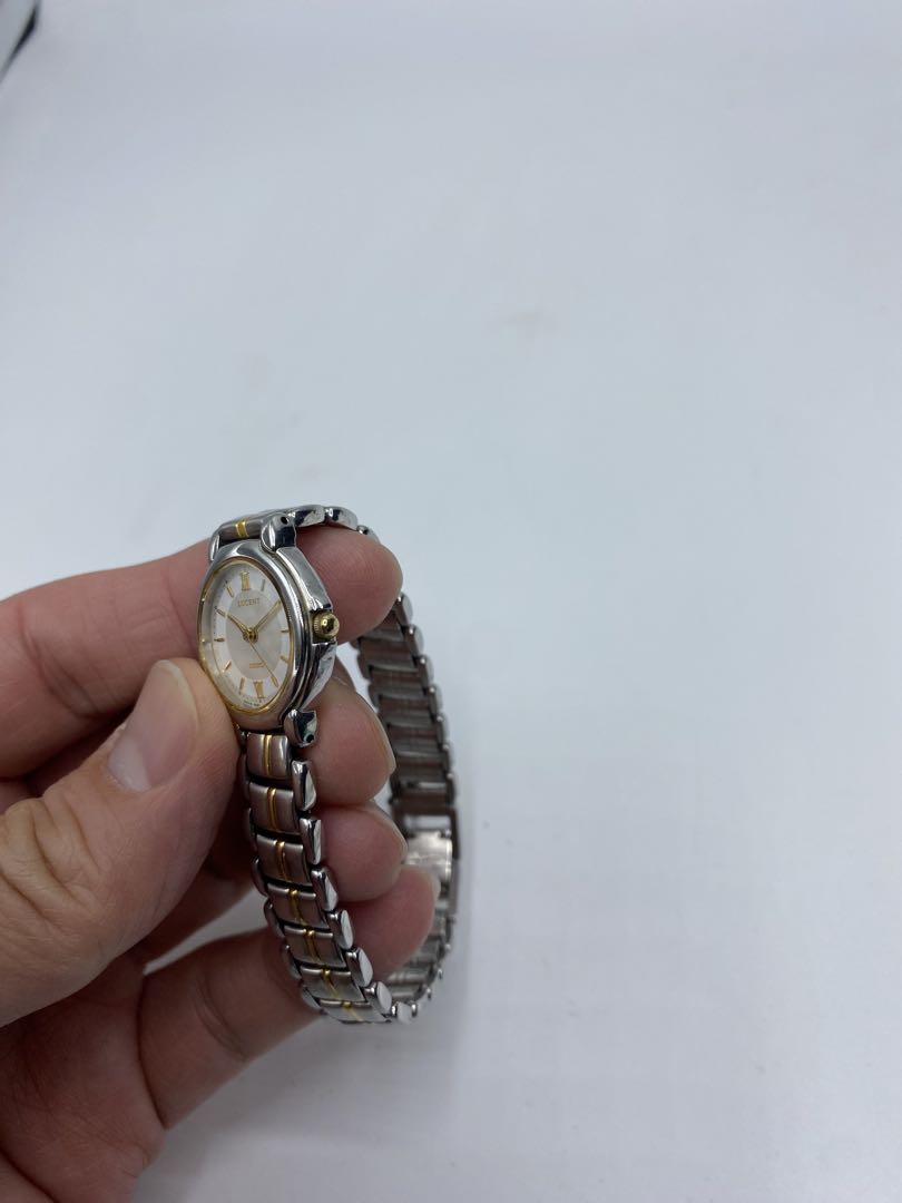Seiko Lucent Analog Quartz Women