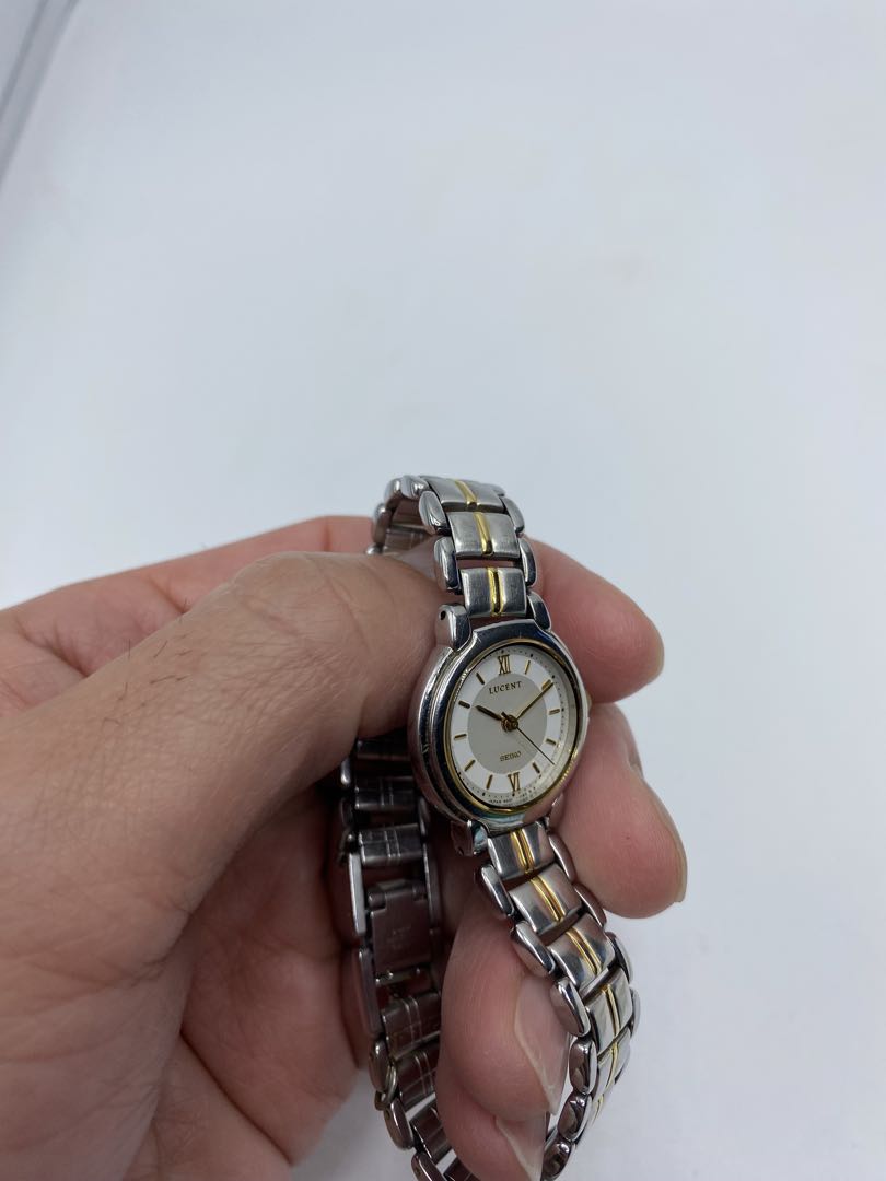 Seiko Lucent Analog Quartz Women