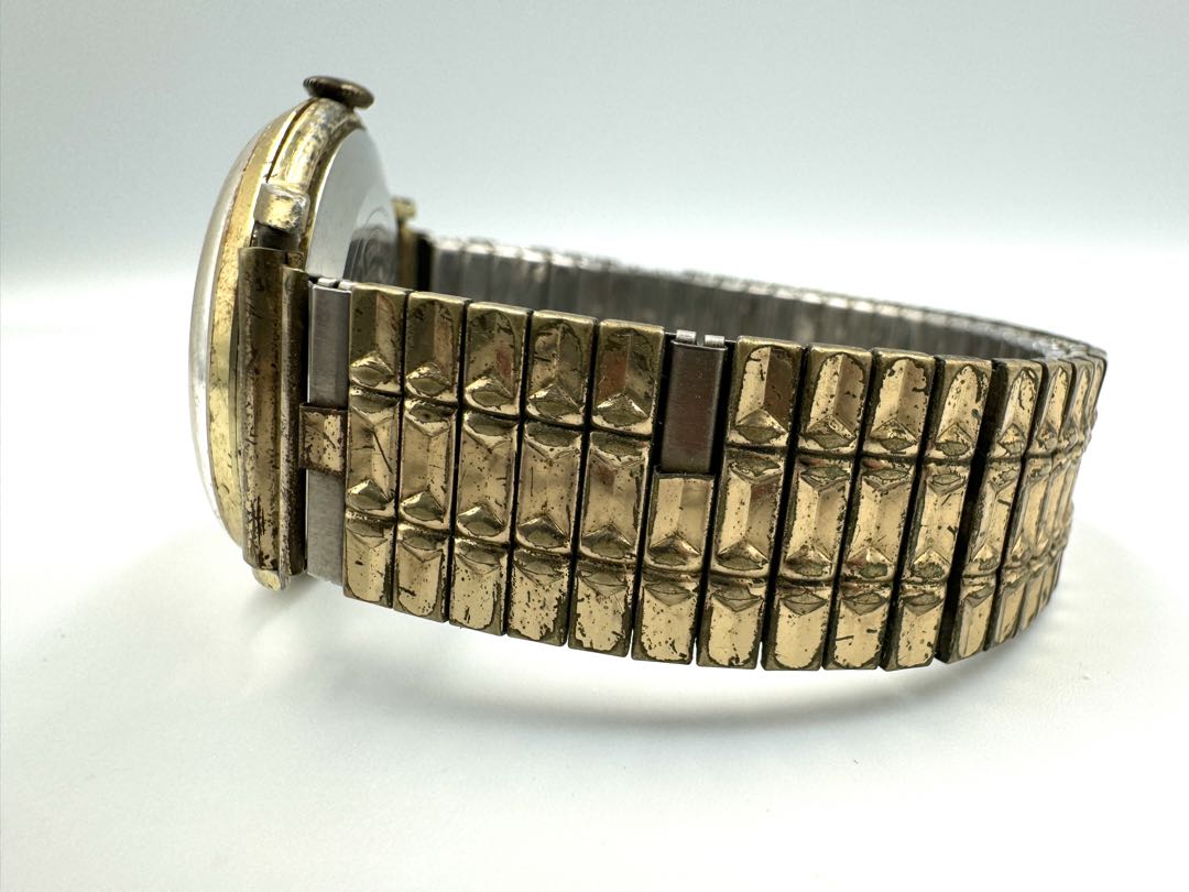 Boma Analog Mechanical (Manual) Men 17 Jewels Manual Winding Watch