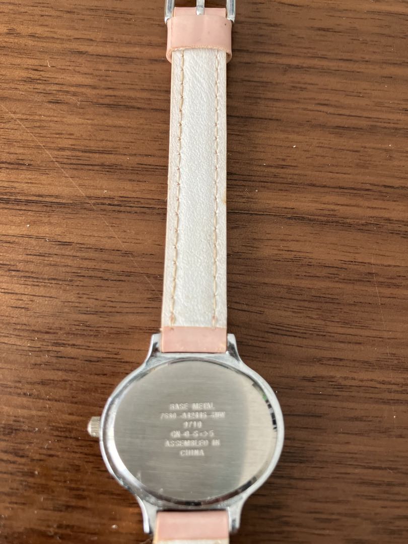 Hello Kitty Analog Quartz Women