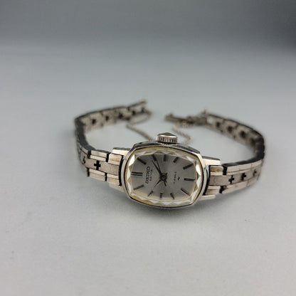 Seiko SALVIA L20240 Analog Mechanical (Manual) Women