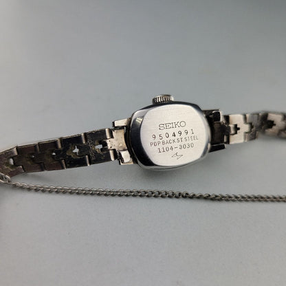 Seiko SALVIA L20240 Analog Mechanical (Manual) Women