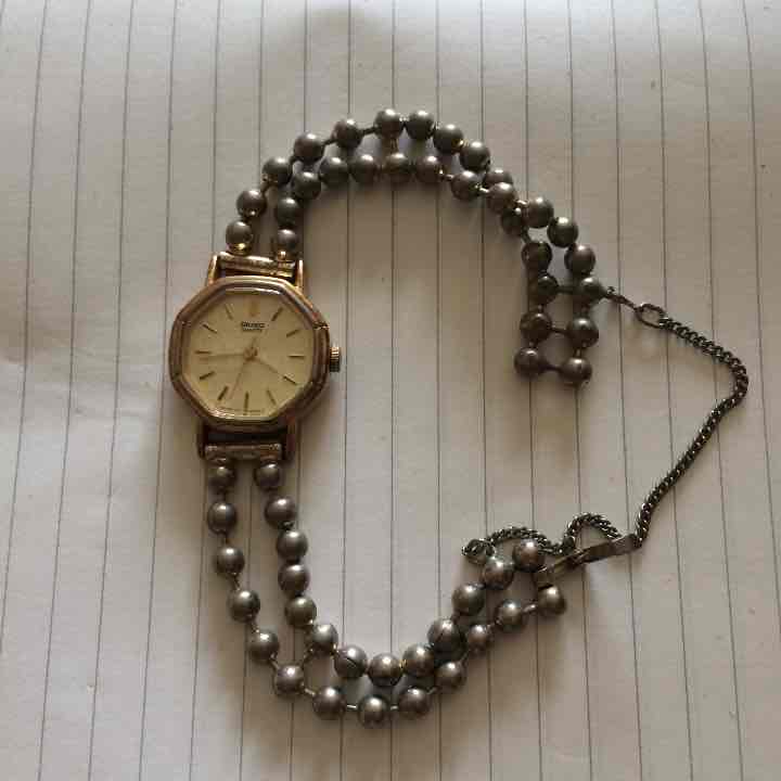 Seiko Analog Quartz Women
