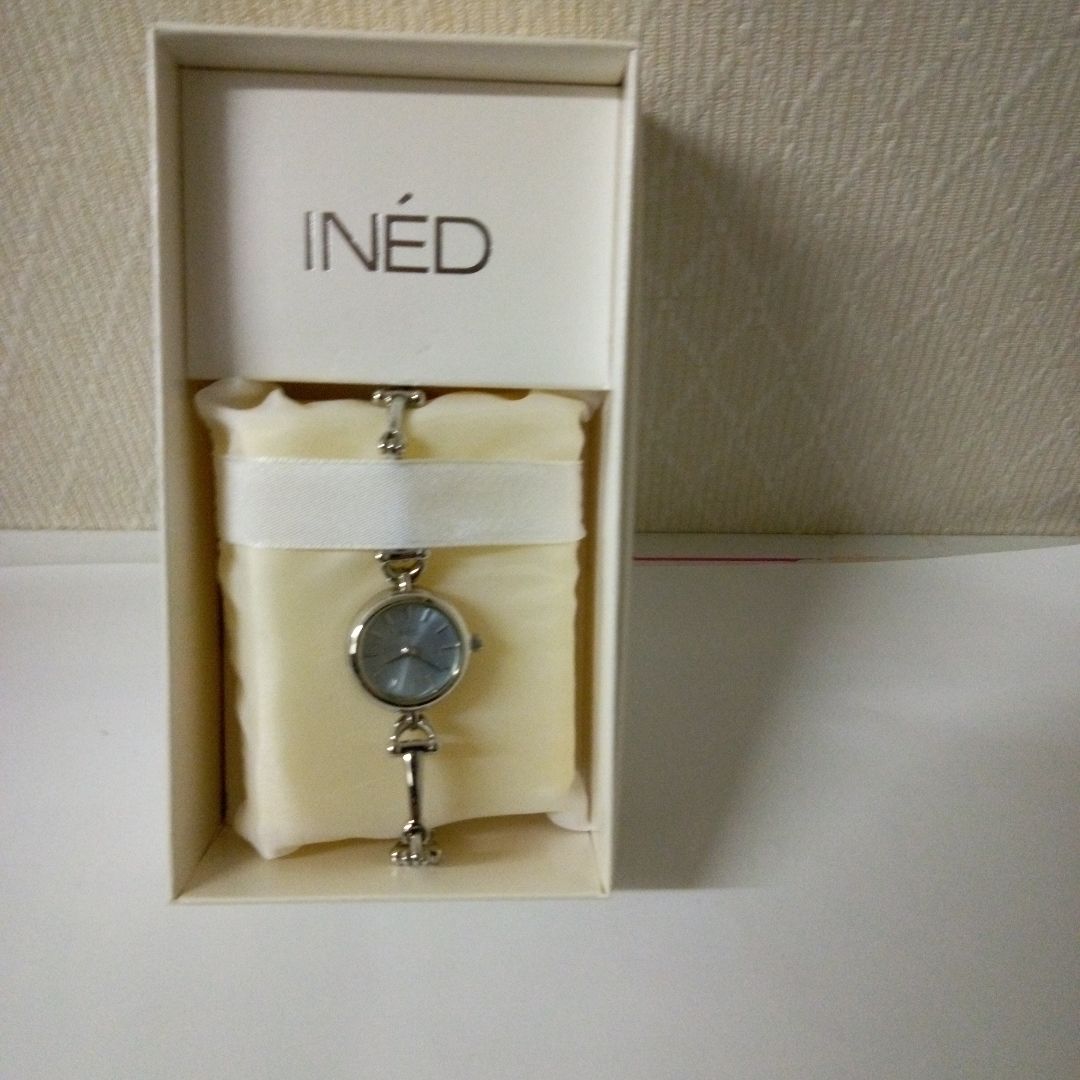 Ined Analog Quartz Women