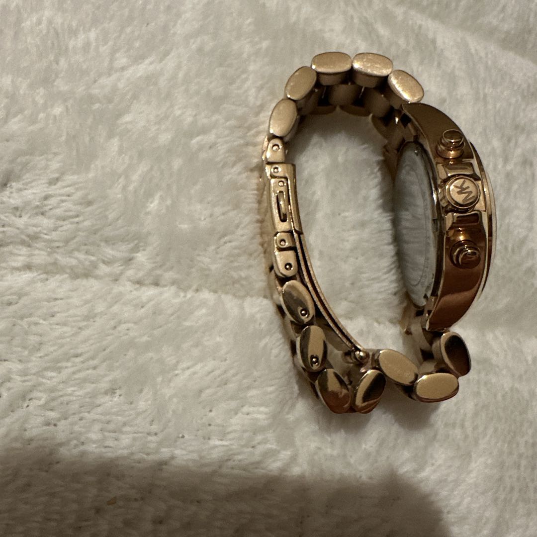 Analog Quartz Women