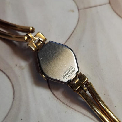Belforte Analog Mechanical (Manual) Women