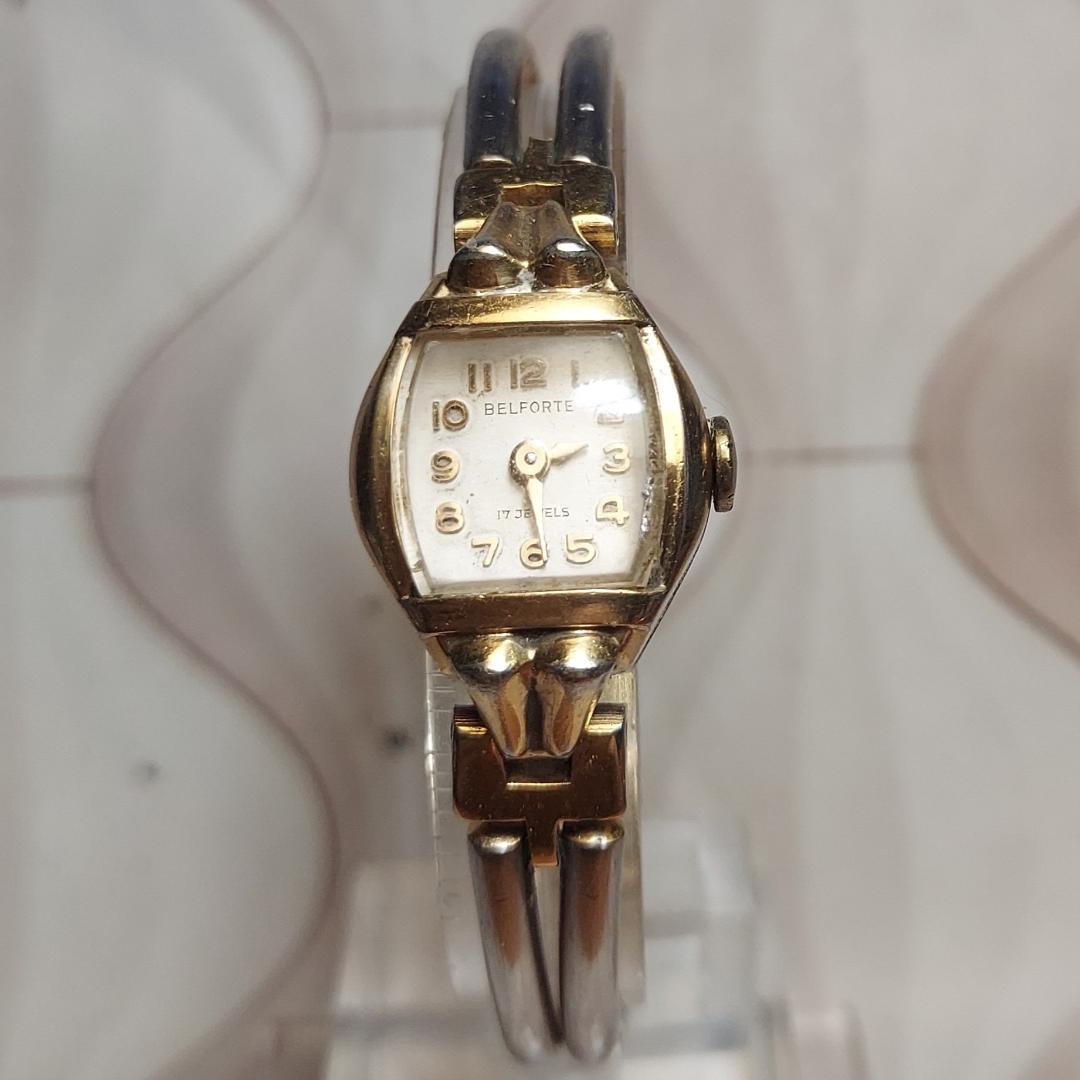 Belforte Analog Mechanical (Manual) Women