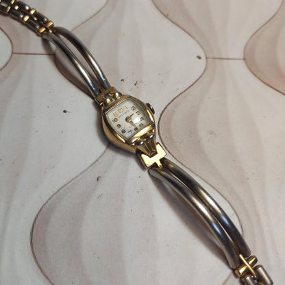 Belforte Analog Mechanical (Manual) Women