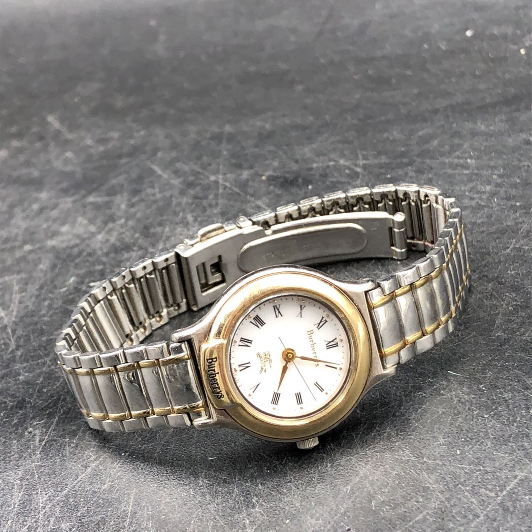BURBERRY Analog Quartz Women