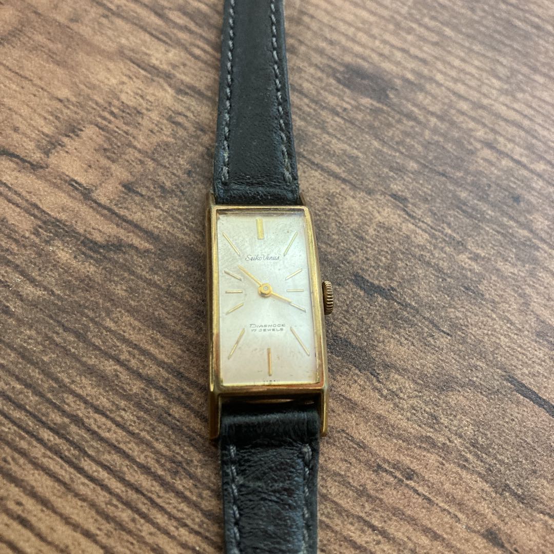 Seiko Diashock diashock Analog Mechanical (Manual) Women