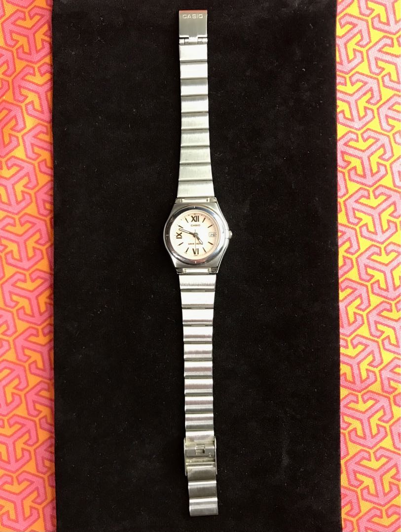 Casio Wave Ceptor LWS-10 Analog Solar Women
