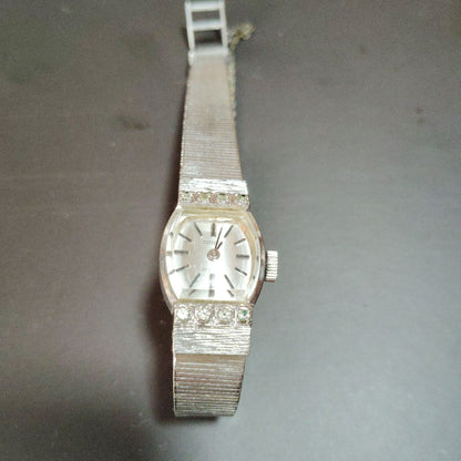 Citizen 1973 Analog Mechanical (Manual) Women