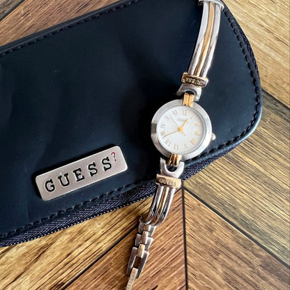 Guess Analog Quartz Women