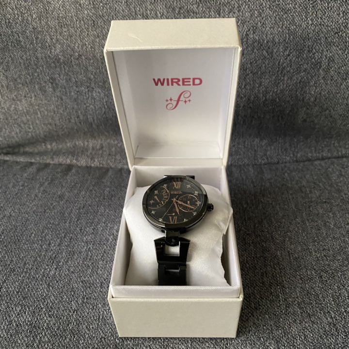 Seiko wired F 5Y66-0AM0 Analog Quartz Women