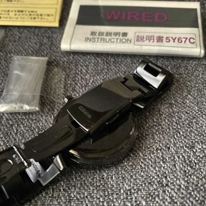Seiko wired F 5Y66-0AM0 Analog Quartz Women